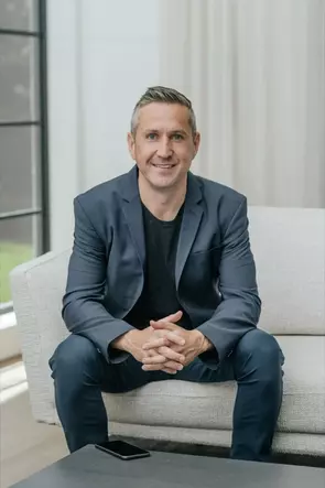 Alex Mackenzie, North Vancouver, Real Estate Agent